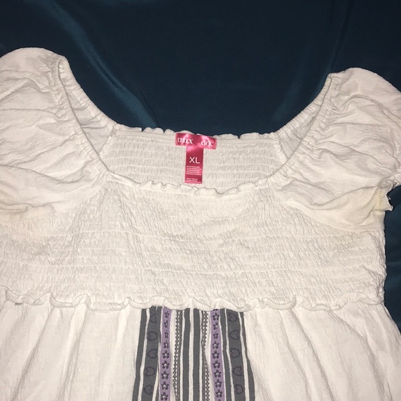 Shirt - Picture 2 of 2